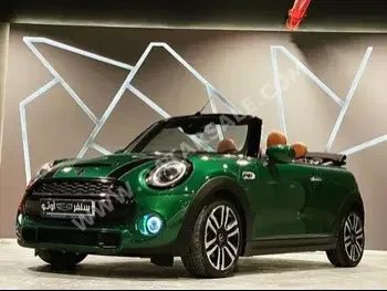 Mini  Cooper  S  2020  Automatic  74,000 Km  4 Cylinder  Front Wheel Drive (FWD)  Convertible  Green