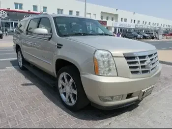 Cadillac  Escalade  ESV  2008  Automatic  160,000 Km  8 Cylinder  Four Wheel Drive (4WD)  SUV  Gold  With Warranty