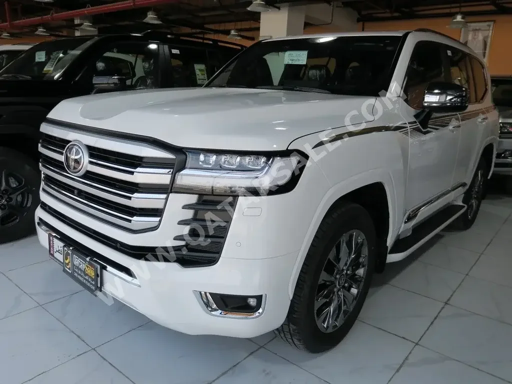 Toyota  Land Cruiser  VXR Twin Turbo  2023  Automatic  0 Km  6 Cylinder  Four Wheel Drive (4WD)  SUV  White  With Warranty