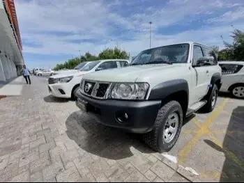 Nissan  Patrol  2022  Manual  0 Km  6 Cylinder  Four Wheel Drive (4WD)  SUV  White  With Warranty