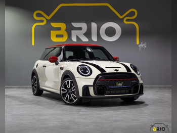 ميني  كوبر  جي سي دبليو  2023  اوتوماتيك  2,000 كم  4 سلندر  سحب امامي  هاتشباك  أبيض