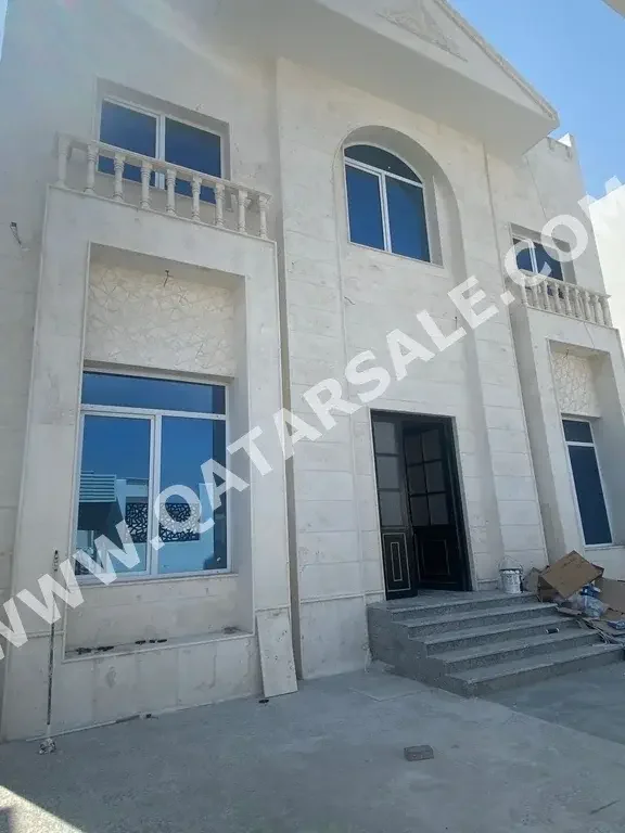 Service  - Not Furnished  - Al Wakrah  - 6 Bedrooms