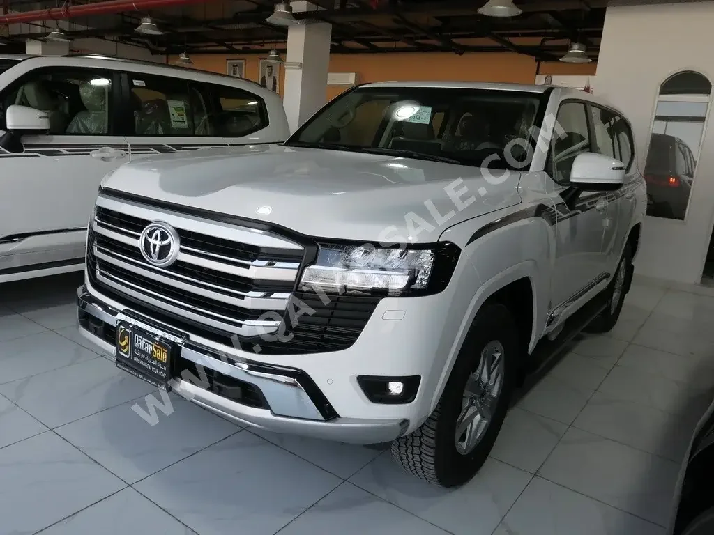 Toyota  Land Cruiser  GXR Twin Turbo  2023  Automatic  0 Km  6 Cylinder  Four Wheel Drive (4WD)  SUV  White  With Warranty