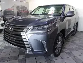 Lexus  LX  570  2016  Automatic  136,000 Km  8 Cylinder  Four Wheel Drive (4WD)  SUV  Gray  With Warranty