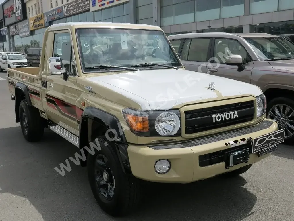 Toyota  Land Cruiser  LX  2023  Manual  0 Km  6 Cylinder  Four Wheel Drive (4WD)  Pick Up  Beige  With Warranty