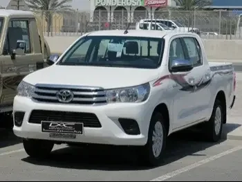 Toyota  Hilux  2023  Automatic  0 Km  4 Cylinder  Four Wheel Drive (4WD)  Pick Up  White  With Warranty