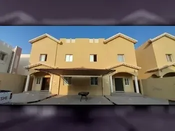 Buildings, Towers & Compounds - Family Residential  - Doha  - Al Duhail  For Rent