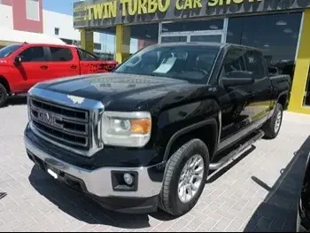 GMC  Sierra  1500  2015  Automatic  287,000 Km  8 Cylinder  Four Wheel Drive (4WD)  Pick Up  Black  With Warranty