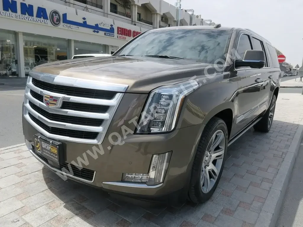  Cadillac  Escalade  2016  Automatic  160,000 Km  8 Cylinder  Four Wheel Drive (4WD)  SUV  Brown  With Warranty