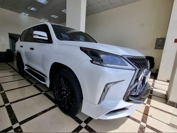 Lexus  LX  570 S Black Edition  2020  Automatic  86,000 Km  8 Cylinder  Four Wheel Drive (4WD)  SUV  White