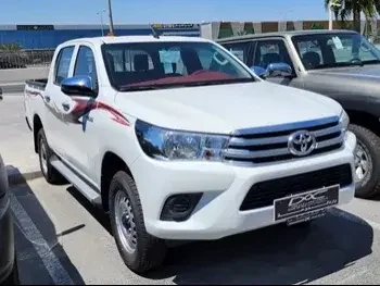 Toyota  Hilux  2023  Automatic  0 Km  4 Cylinder  Four Wheel Drive (4WD)  Pick Up  White  With Warranty