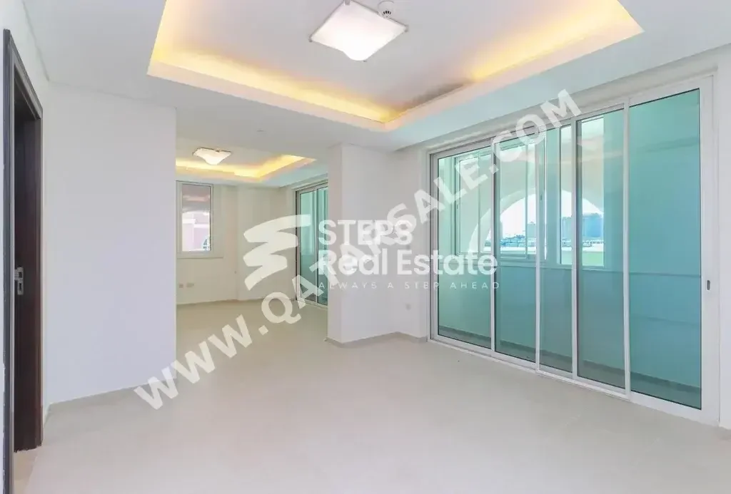 1 Bedrooms  Apartment  For Rent  in Doha -  The Pearl  Semi Furnished