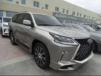 Lexus  LX  570  2018  Automatic  30,000 Km  8 Cylinder  Four Wheel Drive (4WD)  SUV  Silver  With Warranty