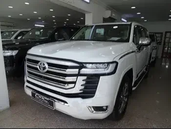 Toyota  Land Cruiser  VX Twin Turbo  2023  Automatic  0 Km  6 Cylinder  Four Wheel Drive (4WD)  SUV  White  With Warranty