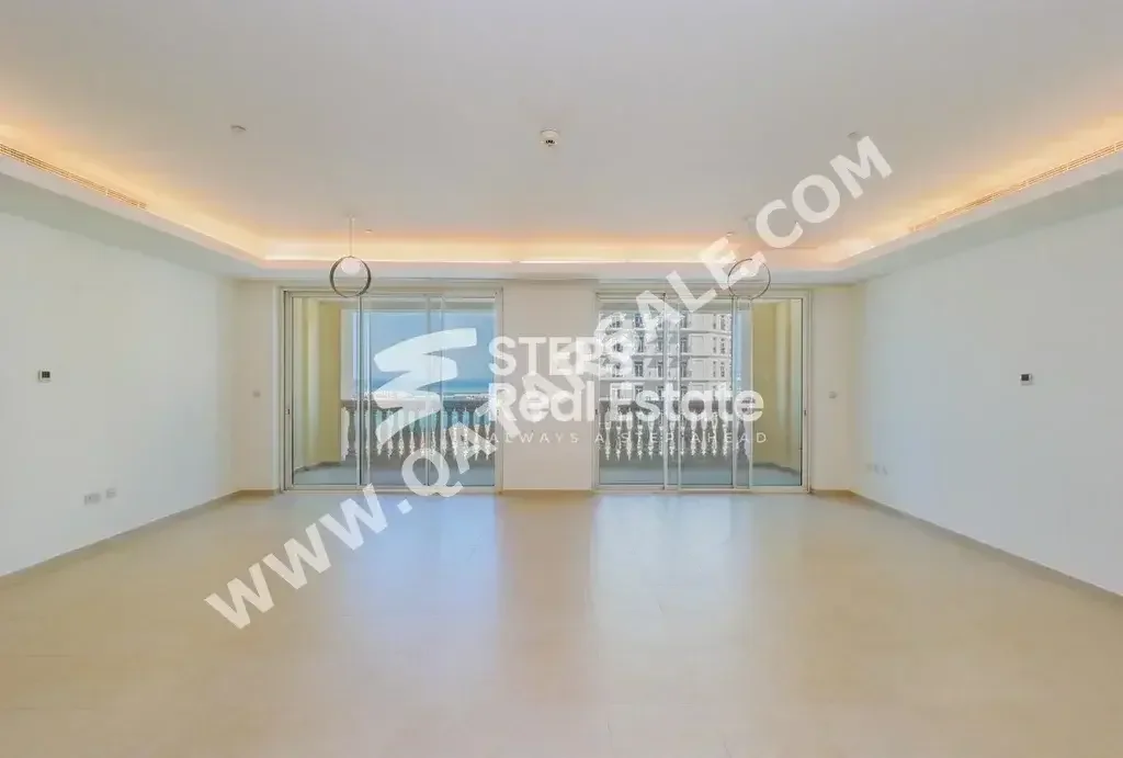 3 Bedrooms  Apartment  For Rent  in Doha -  The Pearl  Semi Furnished