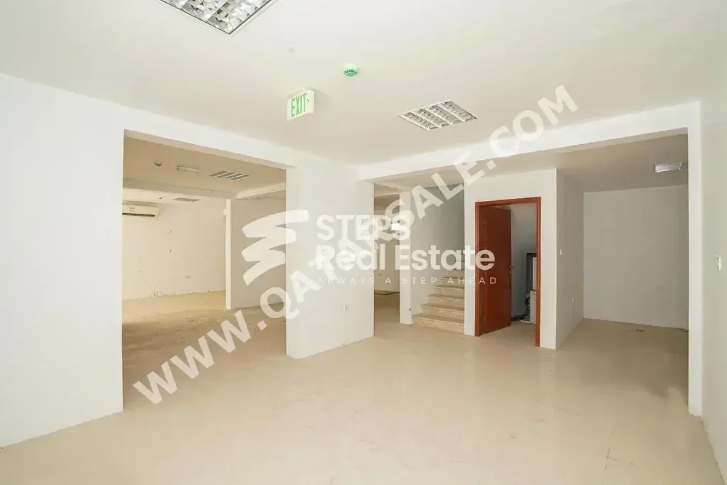 Commercial  - Not Furnished  - Doha  - Al Duhail  - 1 Bedrooms