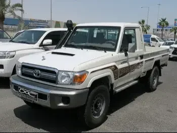 Toyota  Land Cruiser  LX  2022  Manual  0 Km  8 Cylinder  Four Wheel Drive (4WD)  Pick Up  White  With Warranty