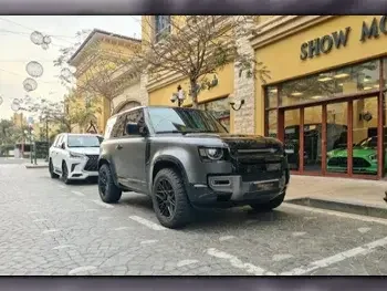 Land Rover  Defender  90 X  2023  Automatic  7,000 Km  8 Cylinder  Four Wheel Drive (4WD)  SUV  Gray Matte  With Warranty