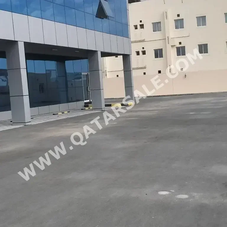 Warehouses & Stores - Al Wakrah  - Barkit Al Awamer  -Area Size: 4000 Square Meter