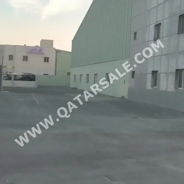 Farms & Resorts - Al Rayyan  - Industrial Area  -Area Size: 6000 Square Meter