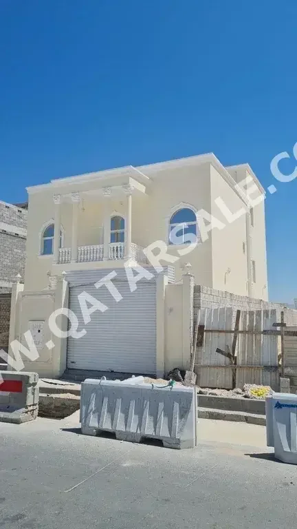 Family Residential  - Not Furnished  - Al Wakrah  - Al Wukair  - 7 Bedrooms