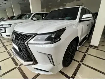 Lexus  LX  570 S Black Edition  2020  Automatic  78,500 Km  8 Cylinder  Four Wheel Drive (4WD)  SUV  White  With Warranty