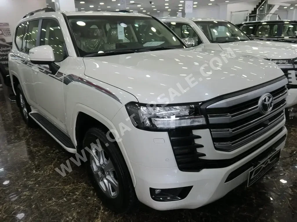 Toyota  Land Cruiser  GXR Twin Turbo  2023  Automatic  0 Km  6 Cylinder  Four Wheel Drive (4WD)  SUV  White  With Warranty