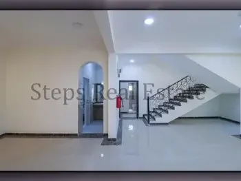 Commercial  - Not Furnished  - Doha  - Al Markhiya  - 6 Bedrooms