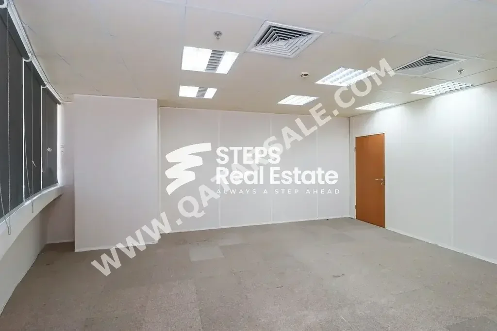 Commercial Offices - Not Furnished  - Doha  - Fereej New Al Hitmi