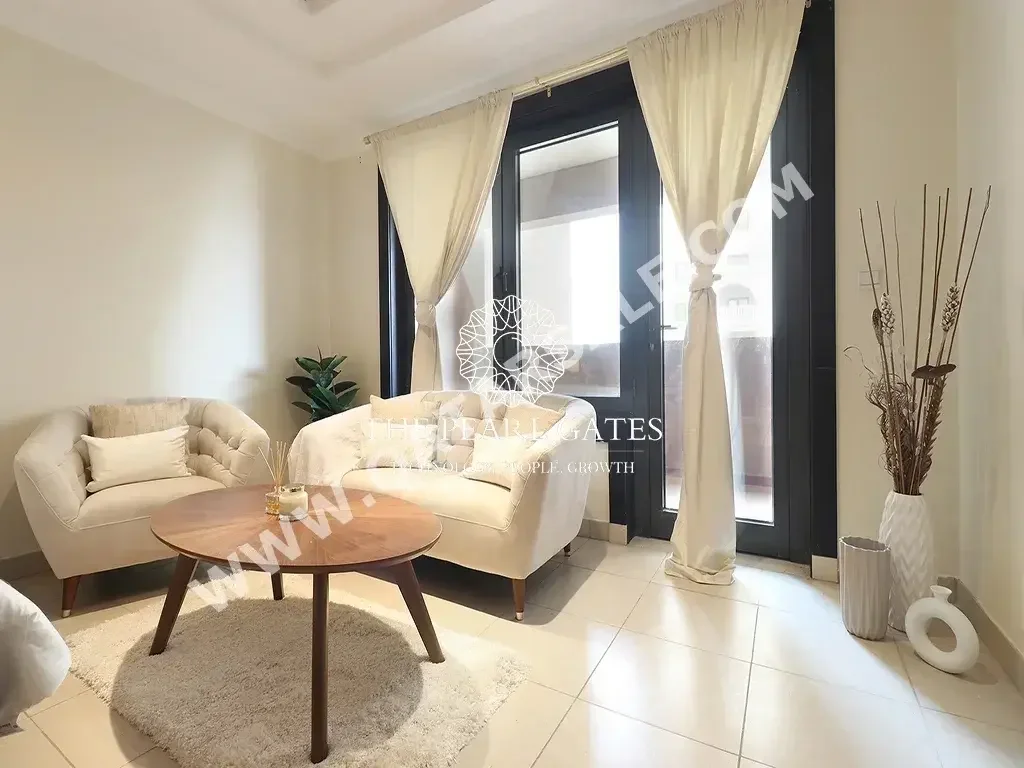 Studio  For Rent  in Doha -  The Pearl  Fully Furnished