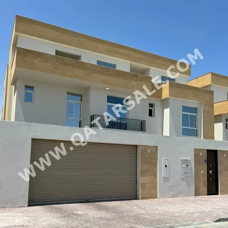 Family Residential  - Not Furnished  - Doha  - Madinat Khalifa North  - 7 Bedrooms