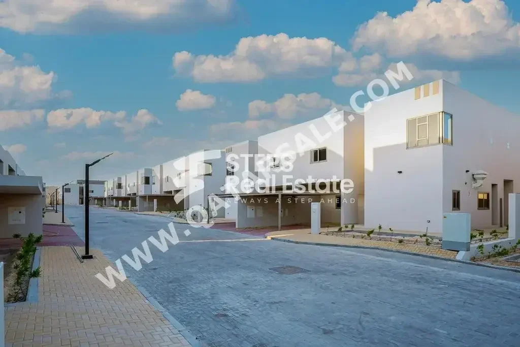 Family Residential  - Semi Furnished  - Doha  - Al Markhiya  - 3 Bedrooms