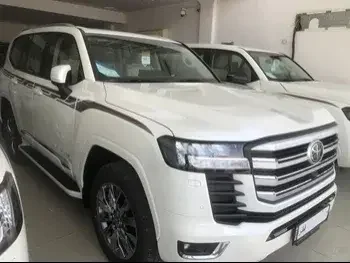 Toyota  Land Cruiser  GXR Twin Turbo  2023  Automatic  0 Km  6 Cylinder  Four Wheel Drive (4WD)  SUV  White  With Warranty