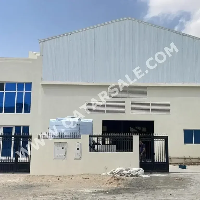 Warehouses & Stores - Al Wakrah  - Barkit Al Awamer  -Area Size: 1000 Square Meter