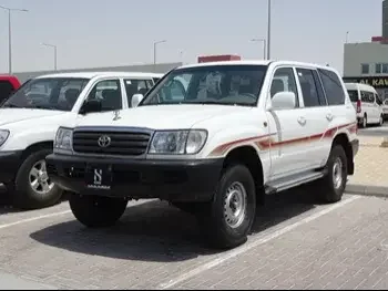 Toyota  Land Cruiser  GX  2004  Manual  300,000 Km  6 Cylinder  Four Wheel Drive (4WD)  SUV  White  With Warranty