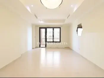 1 Bedrooms  Apartment  For Rent  in Doha -  The Pearl  Semi Furnished