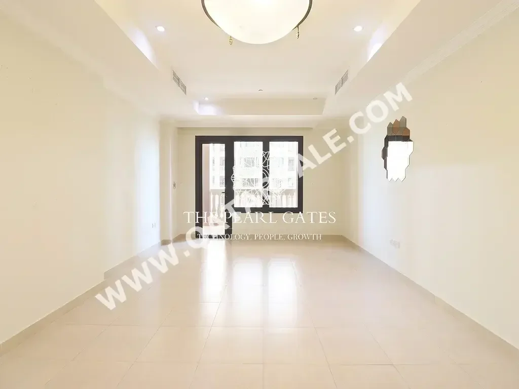 1 Bedrooms  Apartment  For Rent  in Doha -  The Pearl  Semi Furnished