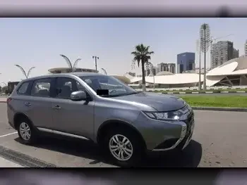 Mitsubishi  Outlander  SUV 4x4  Grey  2022