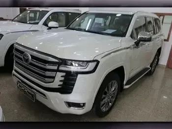 Toyota  Land Cruiser  VXR Twin Turbo  2023  Automatic  0 Km  6 Cylinder  Four Wheel Drive (4WD)  SUV  White  With Warranty