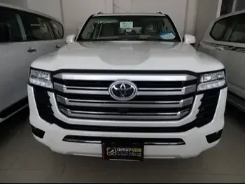  Toyota  Land Cruiser  GXR Twin Turbo  2023  Automatic  0 Km  6 Cylinder  Four Wheel Drive (4WD)  SUV  White  With Warranty