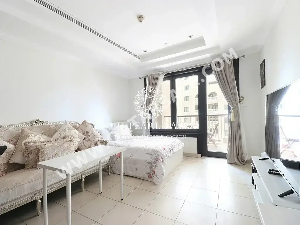 Studio  For Rent  in Doha -  The Pearl  Fully Furnished