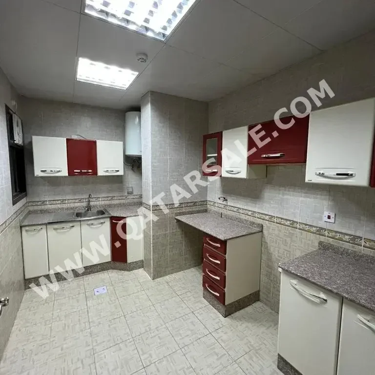 2 Bedrooms  Apartment  For Rent  in Doha -  Fereej Abdul Aziz  Not Furnished