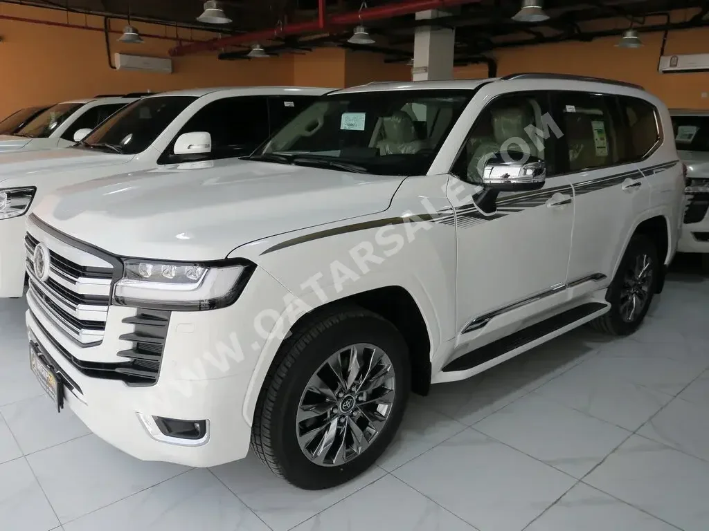 Toyota  Land Cruiser  VXR Twin Turbo  2023  Automatic  0 Km  6 Cylinder  Four Wheel Drive (4WD)  SUV  White  With Warranty