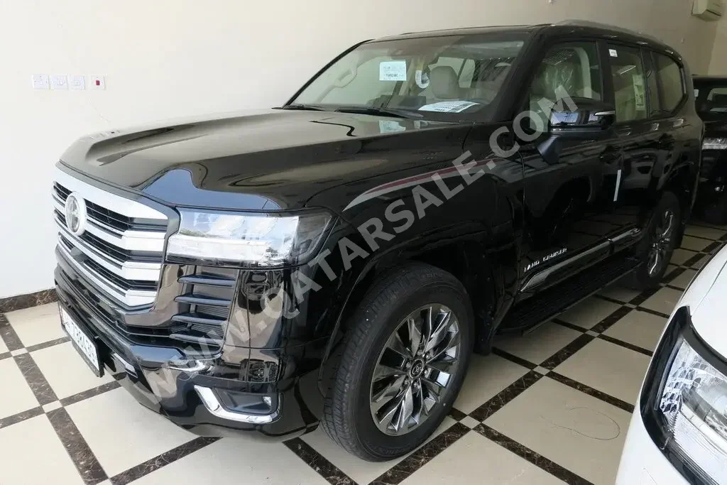 Toyota  Land Cruiser  GXR  2023  Automatic  0 Km  6 Cylinder  Four Wheel Drive (4WD)  SUV  Black  With Warranty