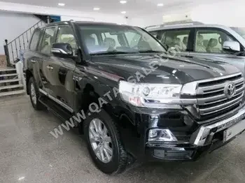 Toyota  Land Cruiser  GXR  2021  Automatic  0 Km  8 Cylinder  Four Wheel Drive (4WD)  SUV  Black  With Warranty