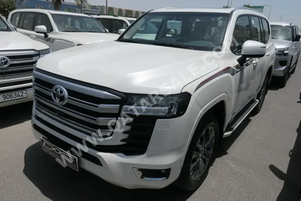 Toyota  Land Cruiser  GXR Twin Turbo  2023  Automatic  0 Km  6 Cylinder  Four Wheel Drive (4WD)  SUV  White  With Warranty