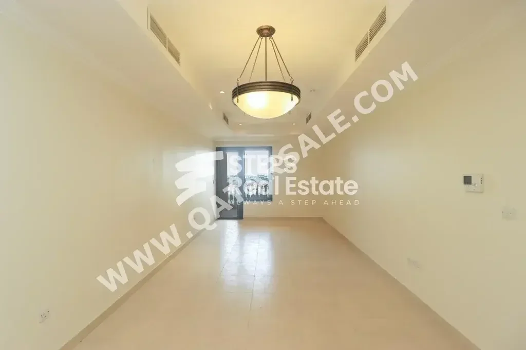 1 Bedrooms  Apartment  For Rent  in Doha -  The Pearl  Semi Furnished