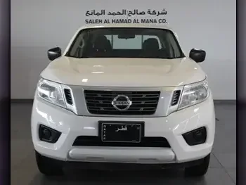 Nissan  Navara  2020  Manual  25,000 Km  4 Cylinder  Rear Wheel Drive (RWD)  Pick Up  White  With Warranty