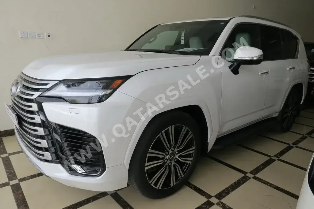 Lexus  LX  600 Luxury  2023  Automatic  0 Km  6 Cylinder  Four Wheel Drive (4WD)  SUV  White  With Warranty