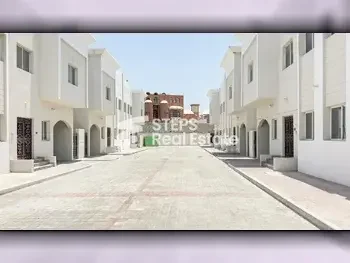 Buildings, Towers & Compounds - Family Residential  - Al Rayyan  - Al Gharrafa  For Rent